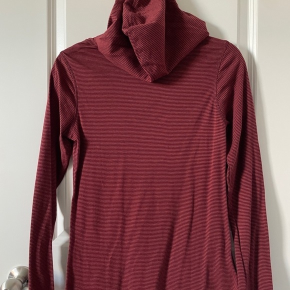 Eddie Bauer Long Sleeve hoodie shirt Size small red and orange - Picture 5 of 6